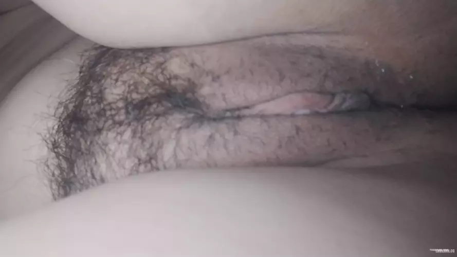 Vào phòng em vợ ngủ có thói quen nude-2.webp
